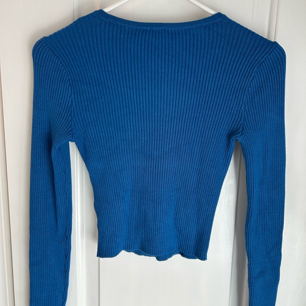 A&F Ribbed 💙 Top - Picture 3 of 5